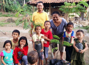 Read more about the article Belajar Cinta Alam Lewat Menanam Pohon